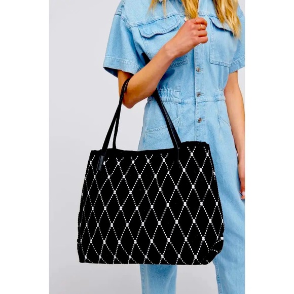 urban expression Pauline Tote - Picture 2 of 4